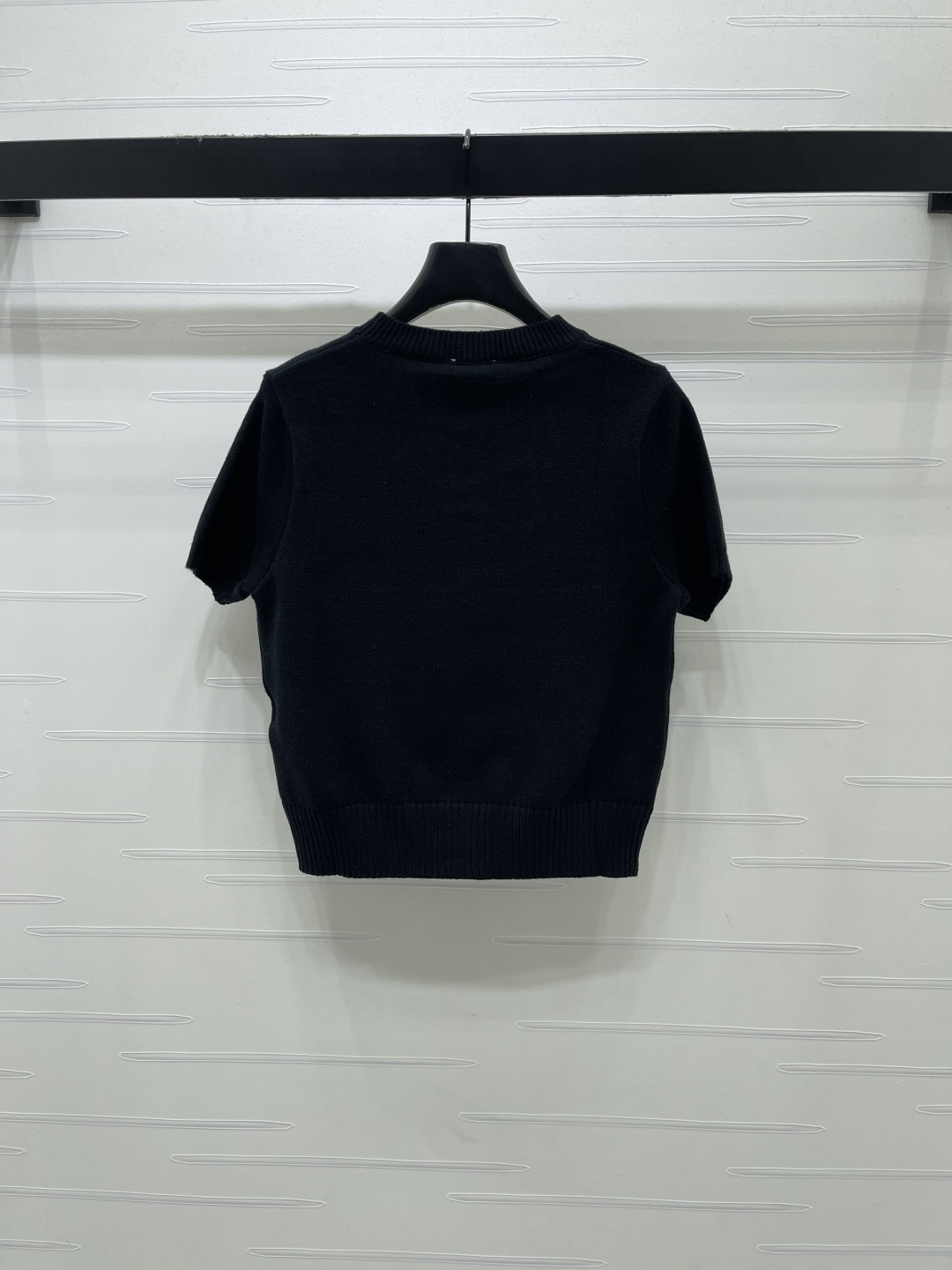 Women's short sleeves